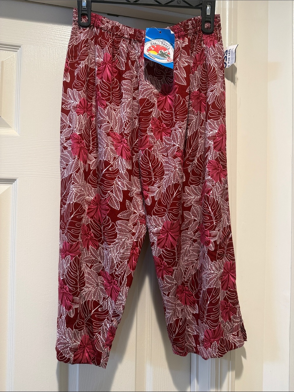 NWT Burgundy Floral Swim Coverup ElasticWaist Tropical Vacation Hawaiian Capri L
